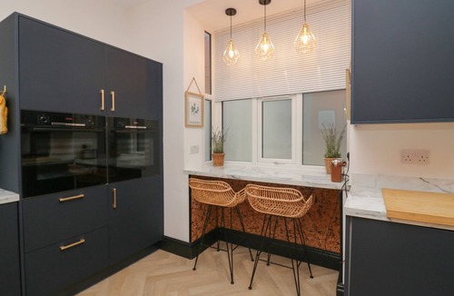 Morecambe Cottage | West End Bay