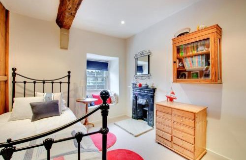 Askrigg House | West End Cottage