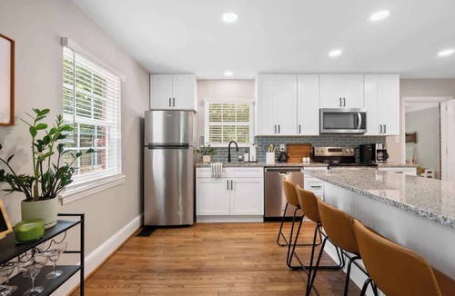 Enderly Park House | West End Hideaway - Enderly Park - Fruit Trees