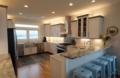 Oak Island House | West End, Oceanfront, Large Pool/Hot Tub, Elevator, Dog OK, 8/22 - 8/29 Avail!
