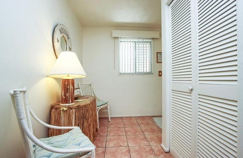 Tradewinds House | West End Paradise 3