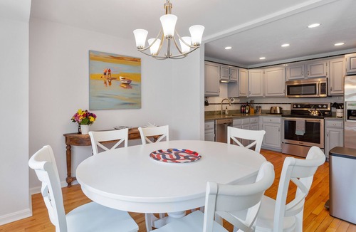 Provincetown House | West End Townhome with Stunning Views