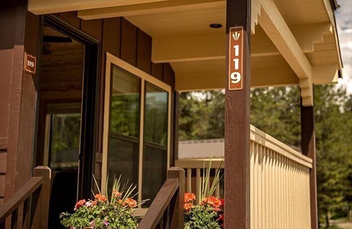 West Glacier Cabin | West Glacier Cabin Village