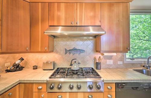 West Glacier House | West Glacier Home w/Majestic Mountain Views!