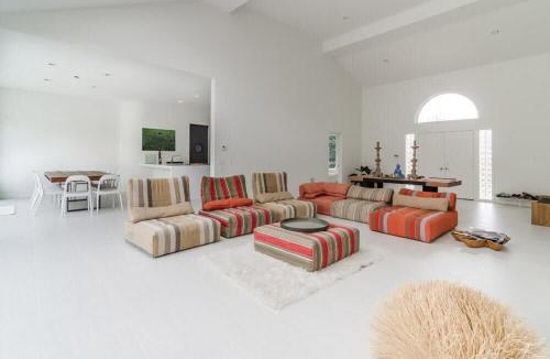 Westhampton Villa | West Hamptons Zen retreat