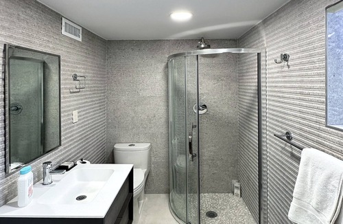 West Highland Apartment | West Highlands 2BDR 1BATH Apartment