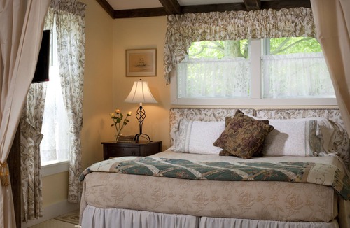Mad River Valley Bed & Breakfast | West Hill House B&B