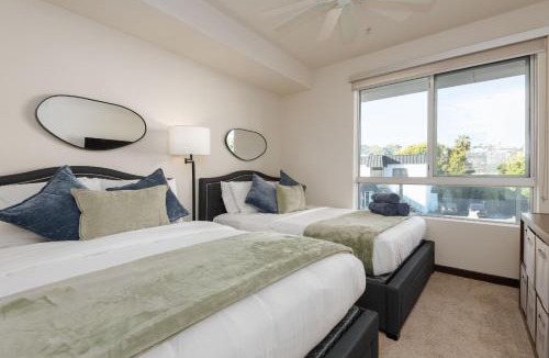 Los Angeles Apartment | West Hollywood Chic Apartment