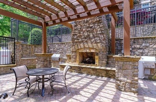 North Druid Hills Apartment | West Home: Beautiful apt near Emory