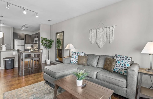 Downtown Decatur Apartment | West Home: New Apt in Decatur Square