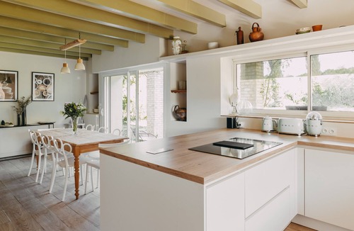 Biaudos Villa | West House