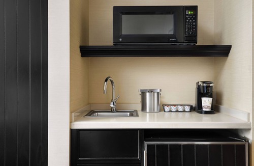 Carlsbad Hotel | West Inn & Suites