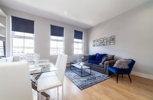 Fulham Broadway Apartment | West Kensington