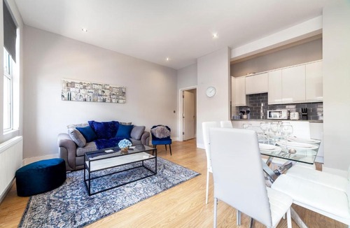 Fulham Broadway Apartment | West Kensington