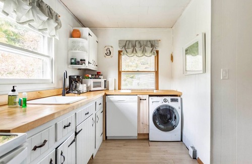 West Kill House | West Kill Barnhouse: Ski, Work & Unwind