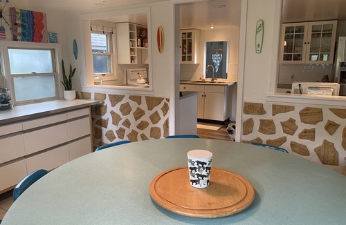 West Lake Cottage | West Lake Cottage