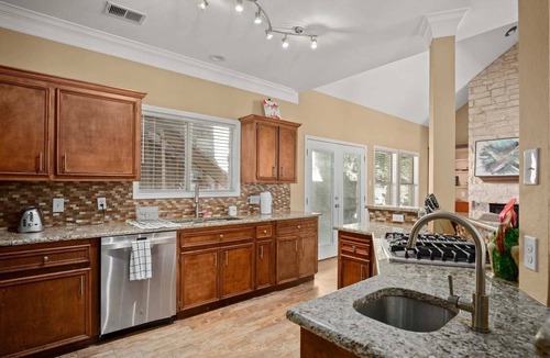 Lost Creek House | West Lake Hill Country 4BR |Near Downtown Austin