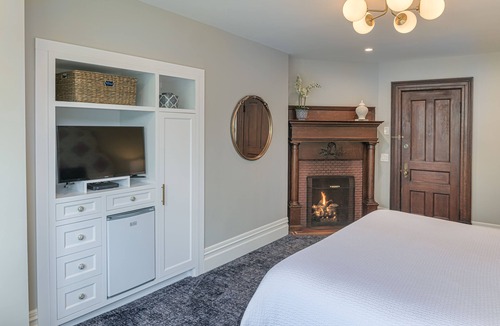 Ridgefield Bed & Breakfast | West Lane Inn