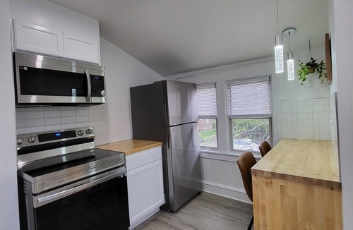 Wyomissing Apartment | West Lawn Retreat