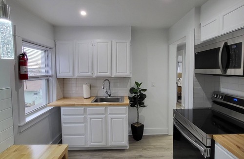Wyomissing Apartment | West Lawn Retreat