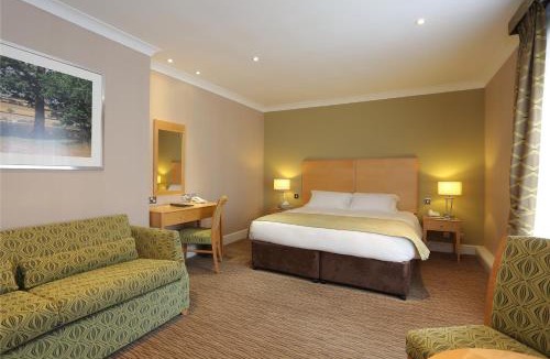 Hadley Wood Hotel | West Lodge Park