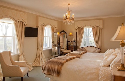 Horncliffe Bed & Breakfast | West Longridge Manor B&B