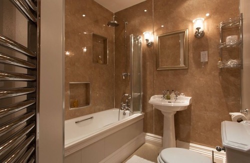 Horncliffe Bed & Breakfast | West Longridge Manor B&B