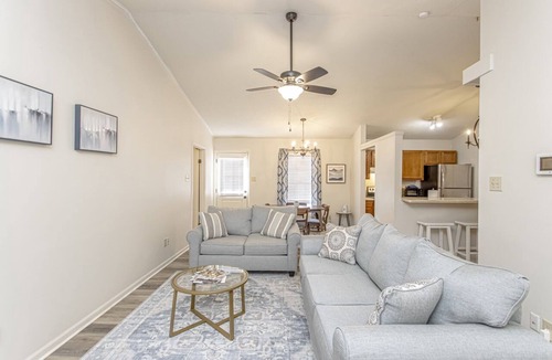 Little Rock House | West LR Home W/Fireplace