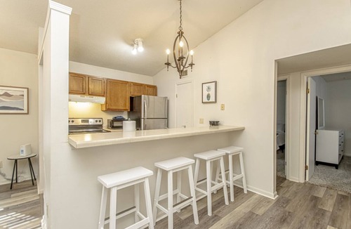 Little Rock House | West LR Home W/Fireplace