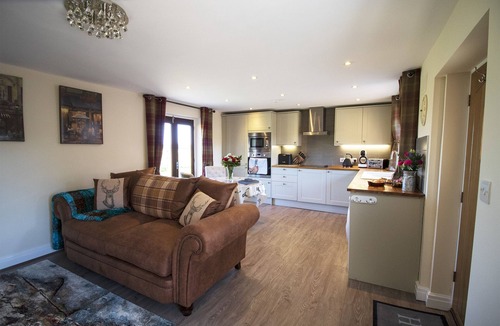 Thornton Hough Cottage | West Mead Cottage