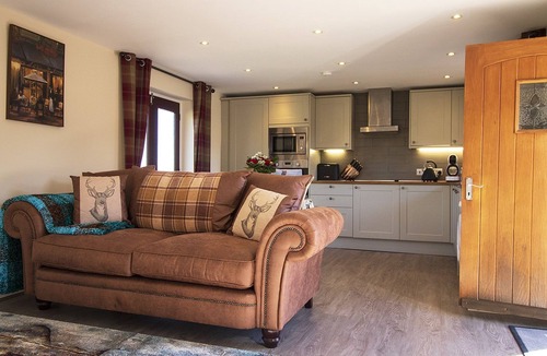 Thornton Hough Cottage | West Mead Cottage