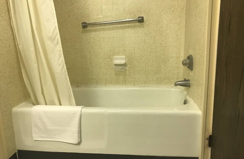Freeport Hotel | West Motel