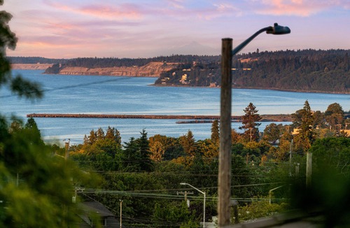 Port Angeles House | West Nine Stunning Views & Hot Tub