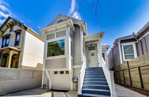 Prescott House | West Oakland Charm 5br4ba AC WD