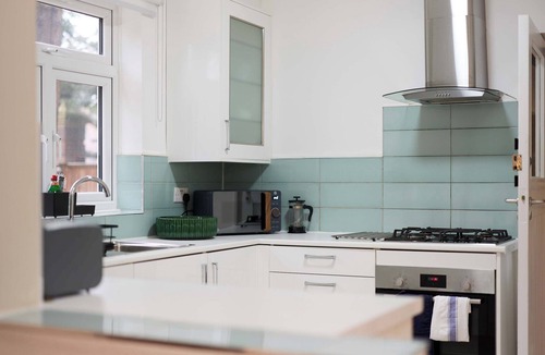 Coombe Hill House | West of Brick & Bloom