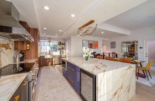 Hermosa Beach Villa | West of PCH King 3-bdrm w A/C!
