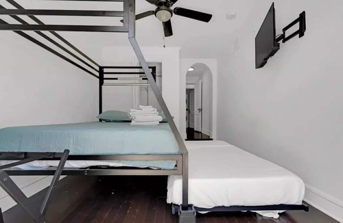 Lake Park House | West Palm Beach Family Haven