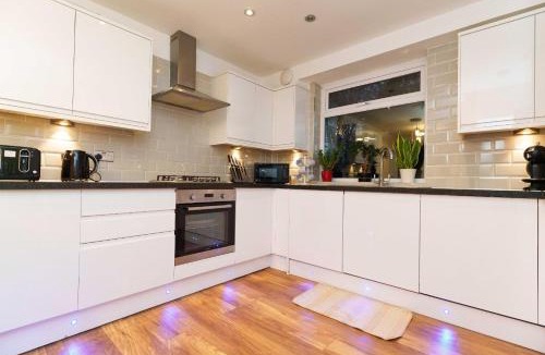 Chapeltown House | West Park House