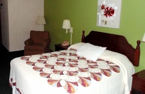 Sandusky Hotel | West Park Inn