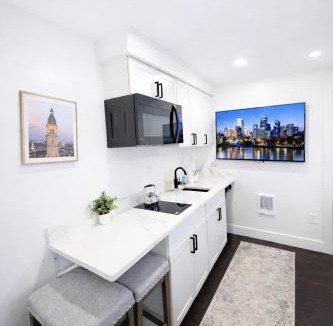 West Philadelphia Apartment | West Philly Suites