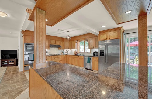 Middle Hope House | West Point Mountain House