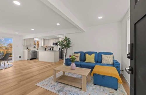 Genesee House | West Seattle oasis with views