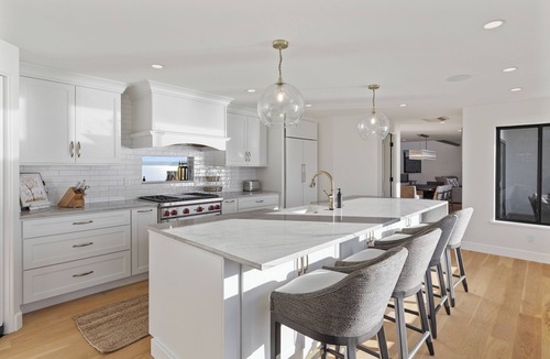 Gatewood House | West Seattle/Ocean & Mountain Views + Balcony