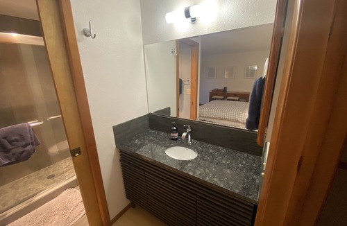 Century West Apartment | West side dog-friendly cozy studio w/private yard