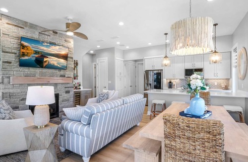 Ottawa House | West Side Duplex | Port Place Neighborhood