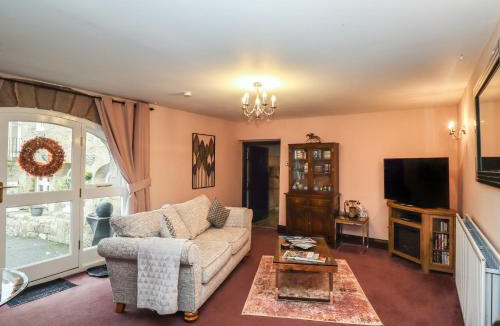 Capheaton Apartment | West View