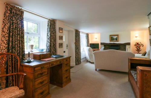 Thetford House | West View