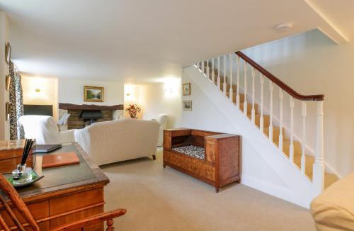 Thetford House | West View