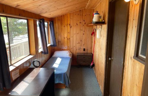 The Archipelago Cabin | West View Landing