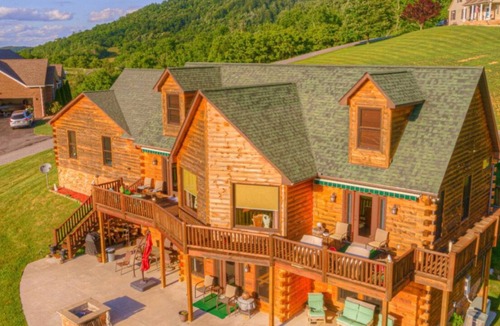 Goldbond Cabin | West Virginia Log Cabin Home